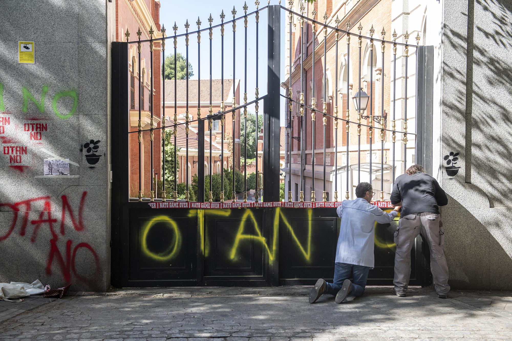 Activistas convierten por unas horas la Escuela de la Guerra del Ejército en una “Escuela de Paz” - 7